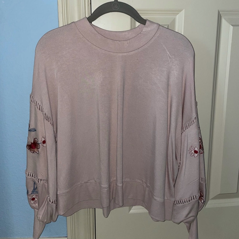 Francesca’s Bubble Sleeve Blouse